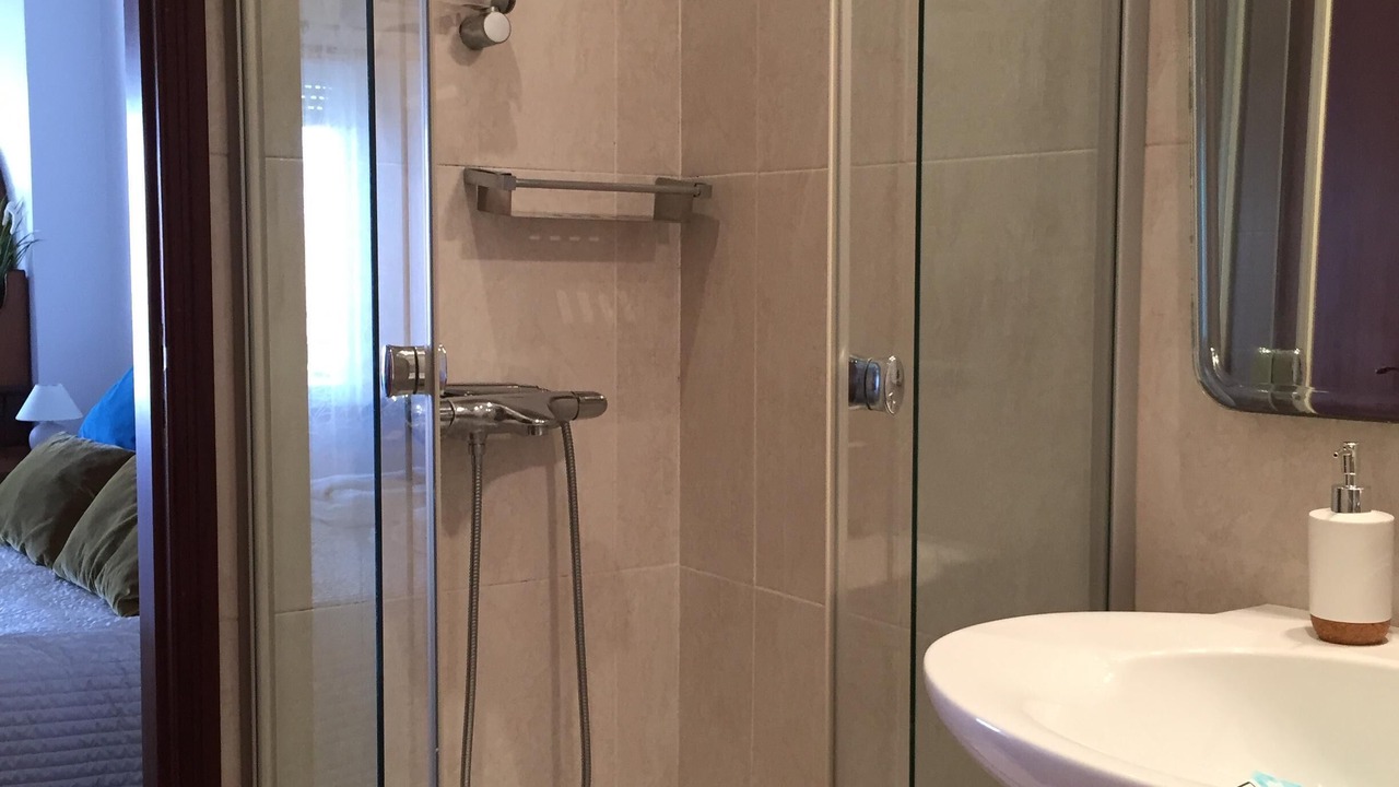 Photo of Bathroom in Oeiras