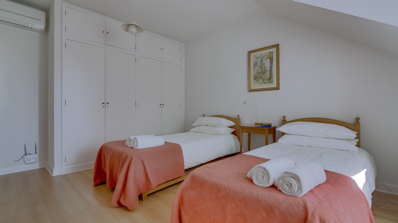 Photo of Bedroom in Estoril