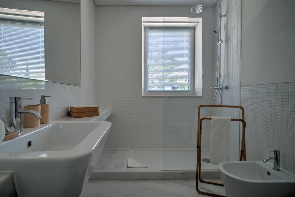 Photo of Bathroom in Estoril