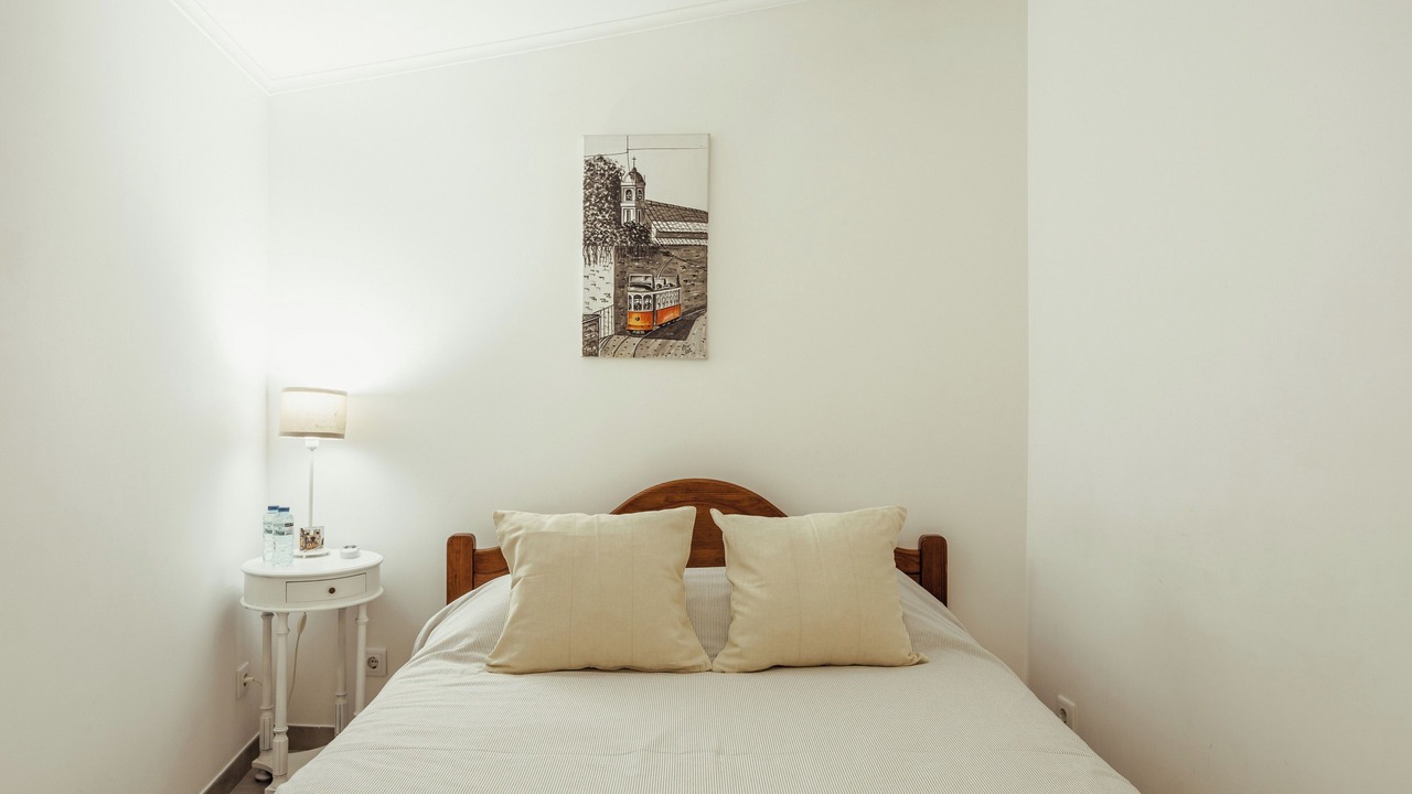 Photo of Bedroom in Alges