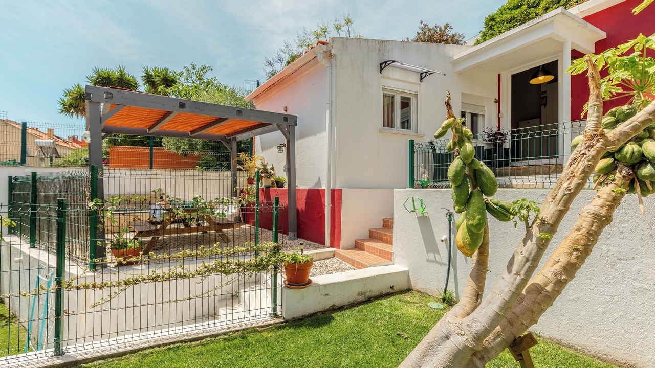 Photo of Patio Balcony in Alges