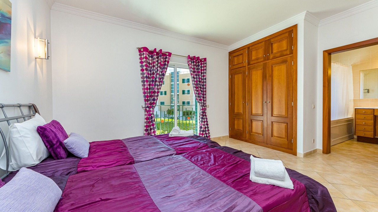 Photo of Bedroom in Correeira
