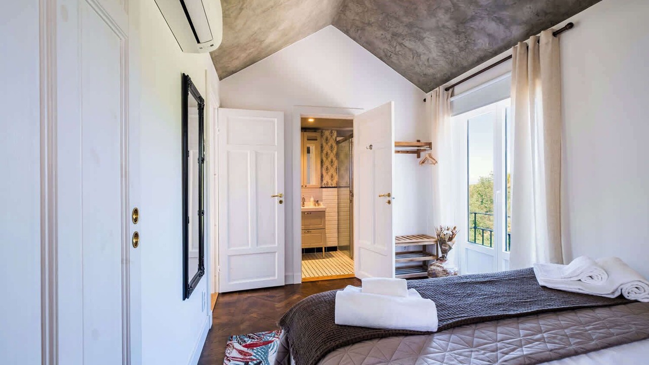 Photo of Bedroom in Malveira da Serra