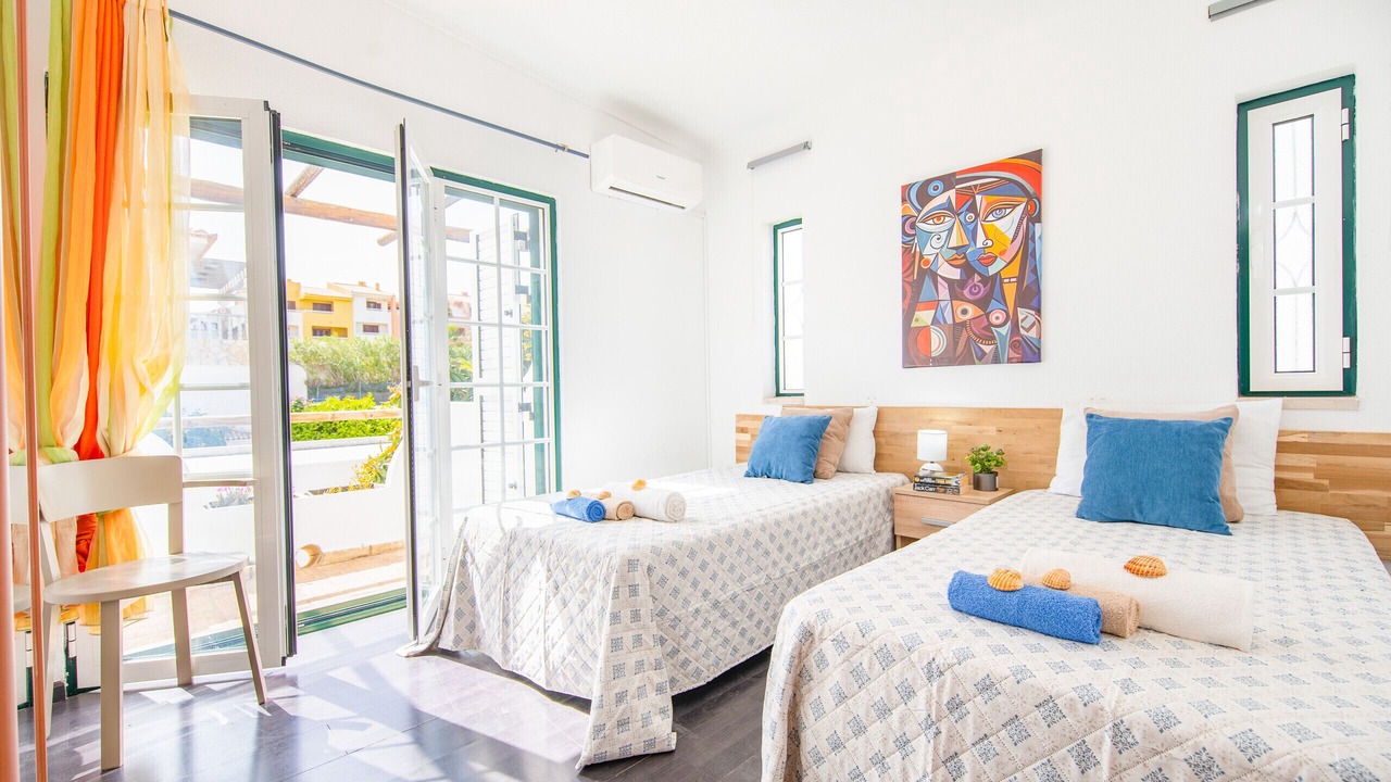 Photo of Bedroom in Correeira