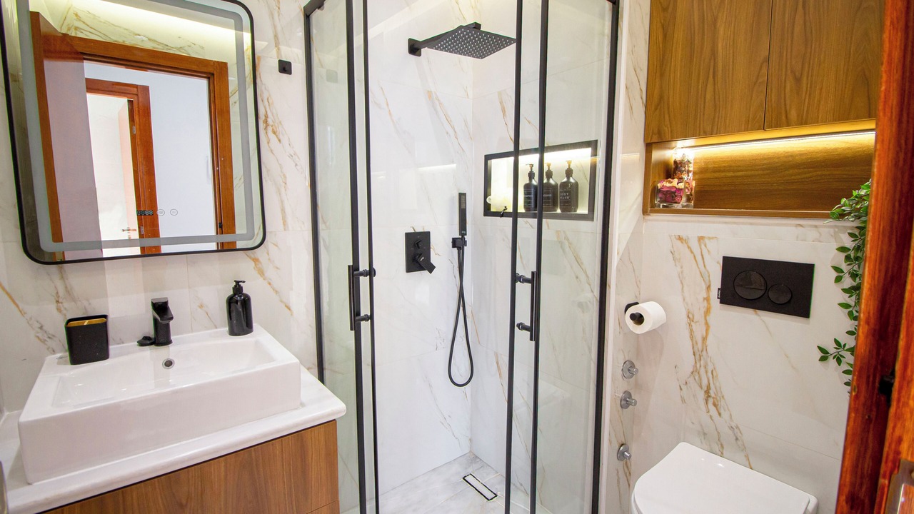 Photo of Bathroom in Branes