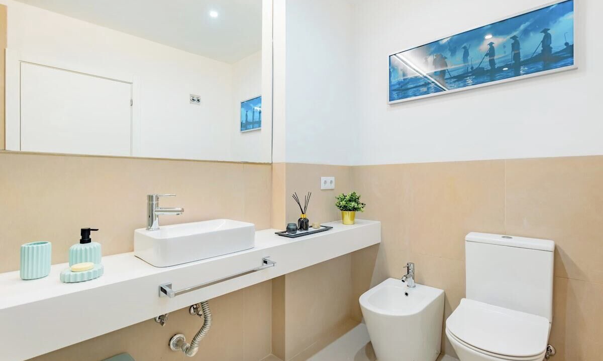 Photo of Bathroom in Paco De Arcos