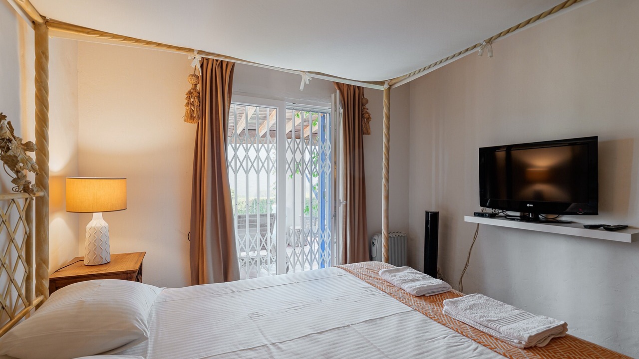 Photo of Bedroom in Vila Nogueira de Azeitao