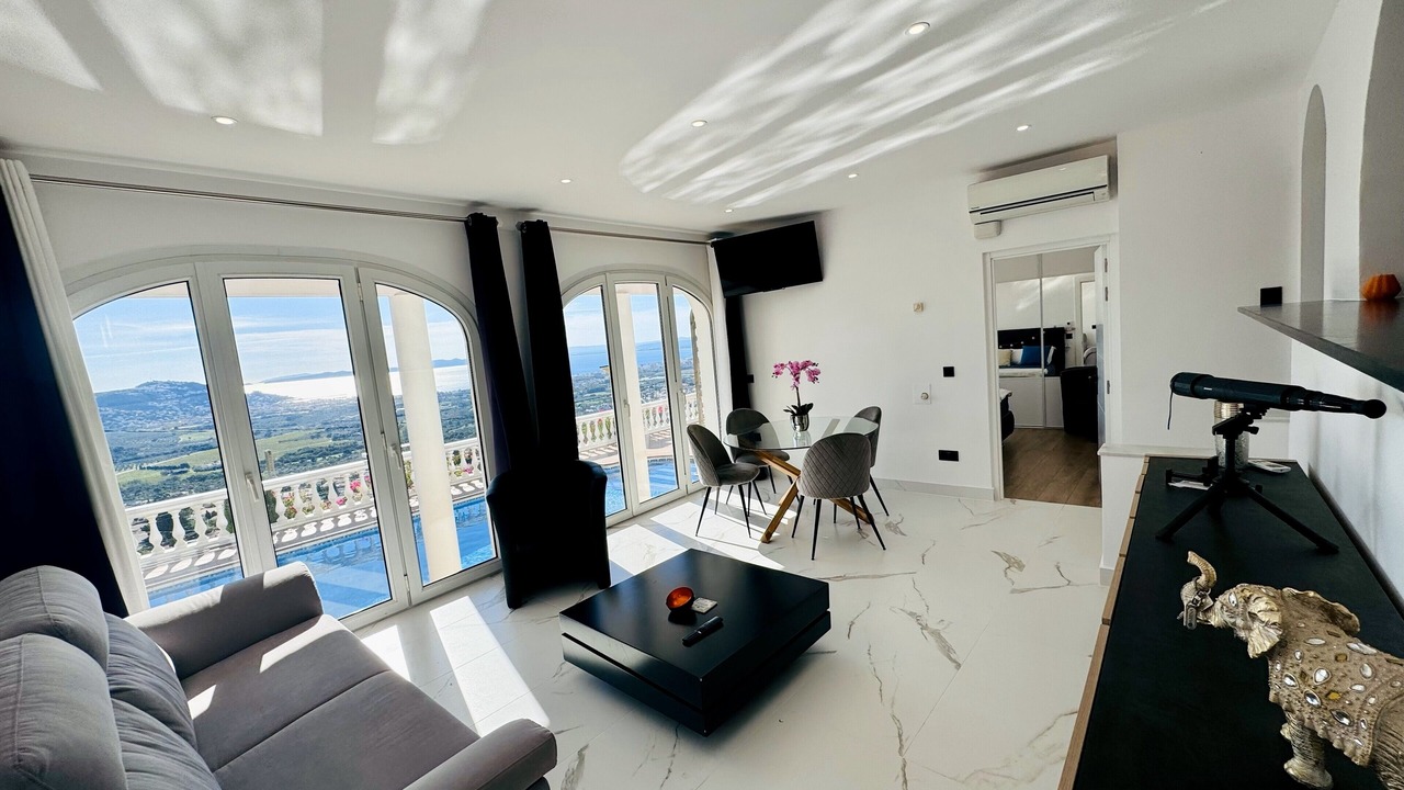 Photo of Livingroom in Roses