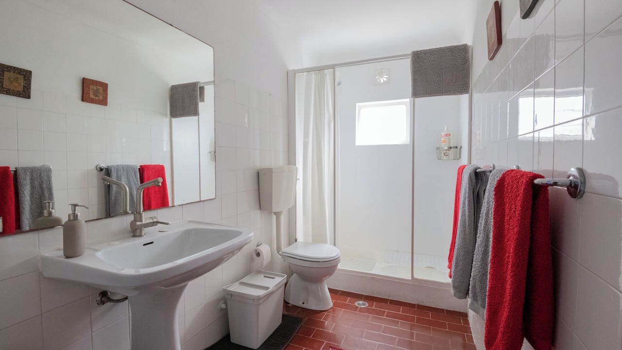 Photo of Bathroom in Vila Nova de Milfontes