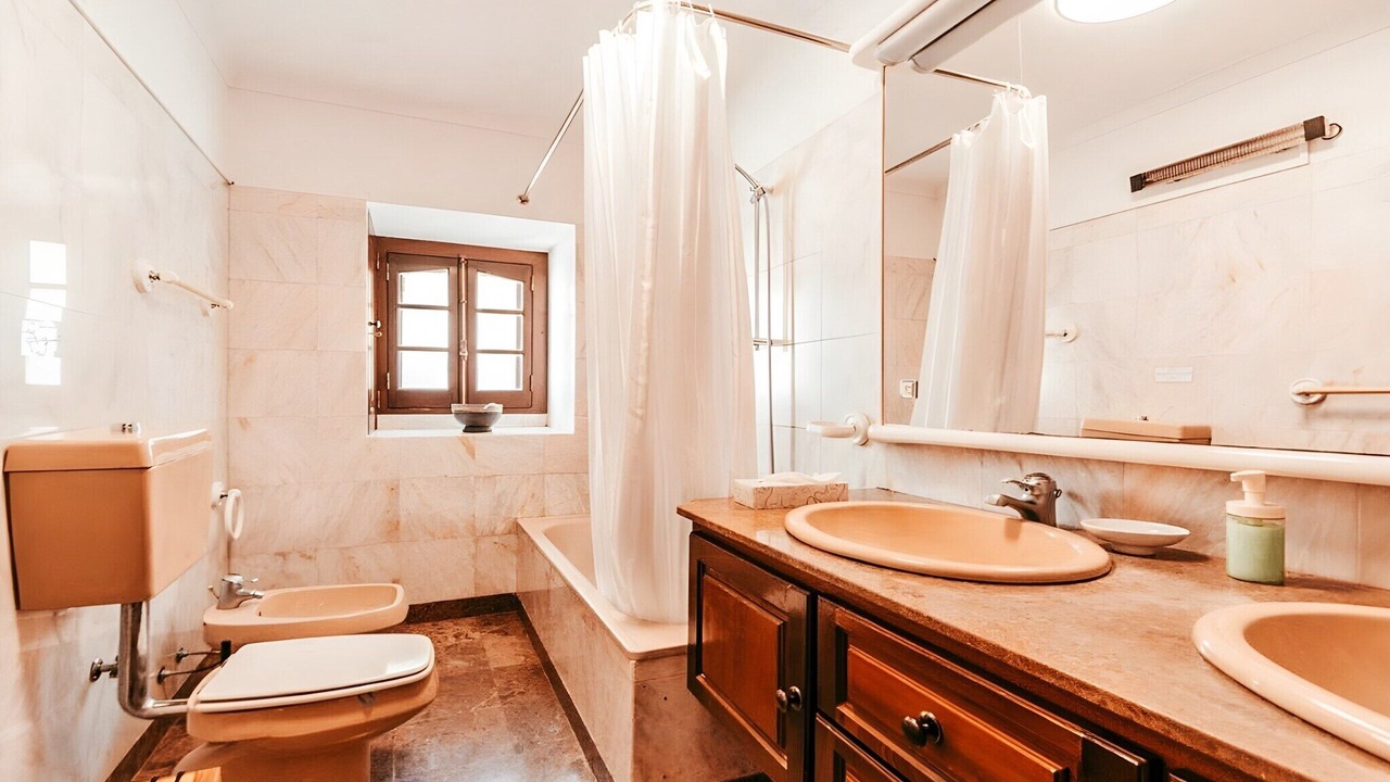 Photo of Bathroom in Algueirao - Mem Martins