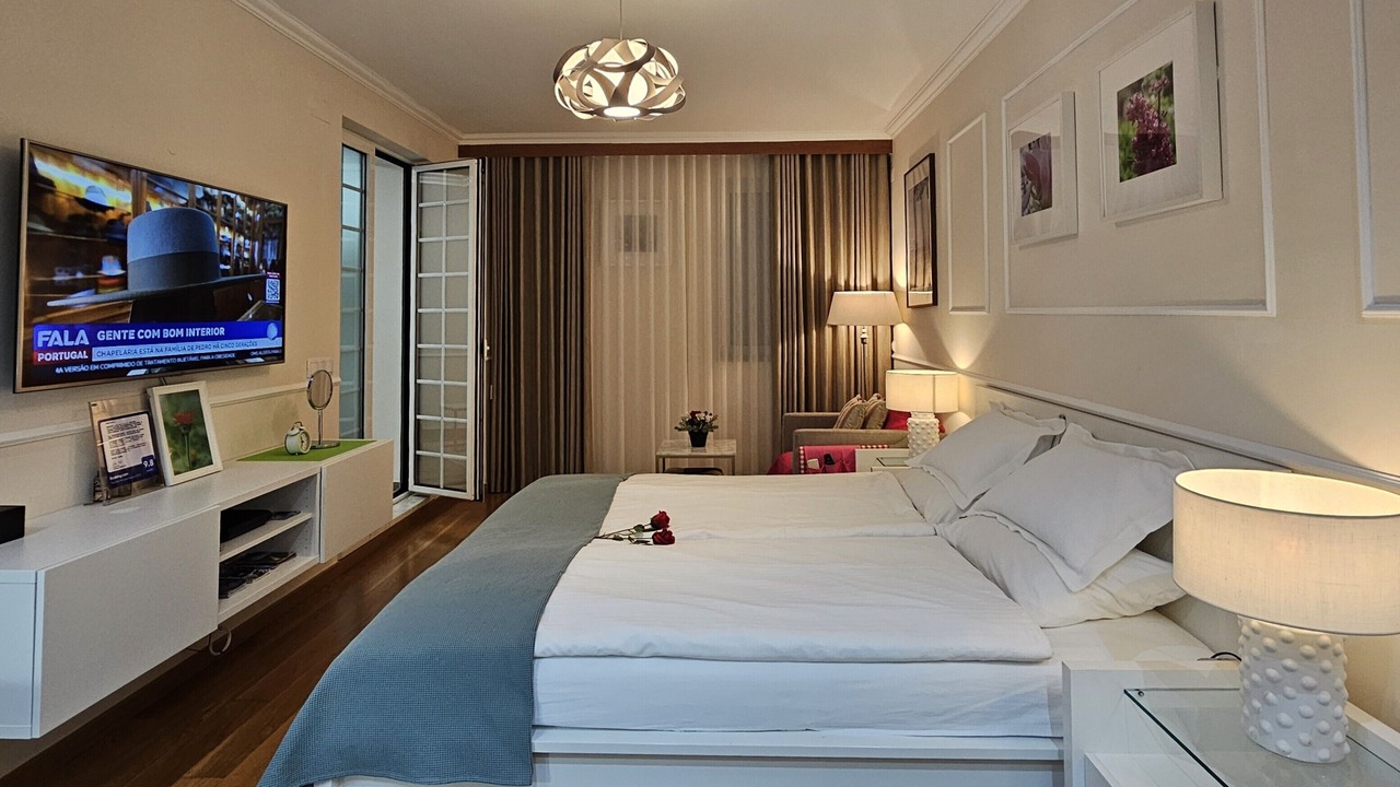 Photo of Bedroom in Linda-a-Velha