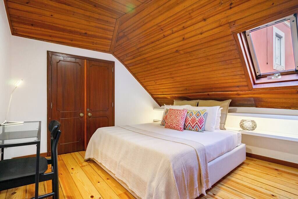 Photo of Bedroom in Santo Estevao