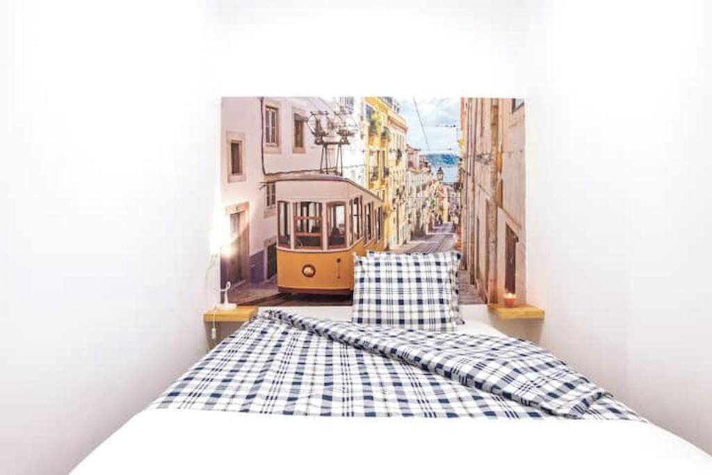 Photo of Bedroom in Alenquer