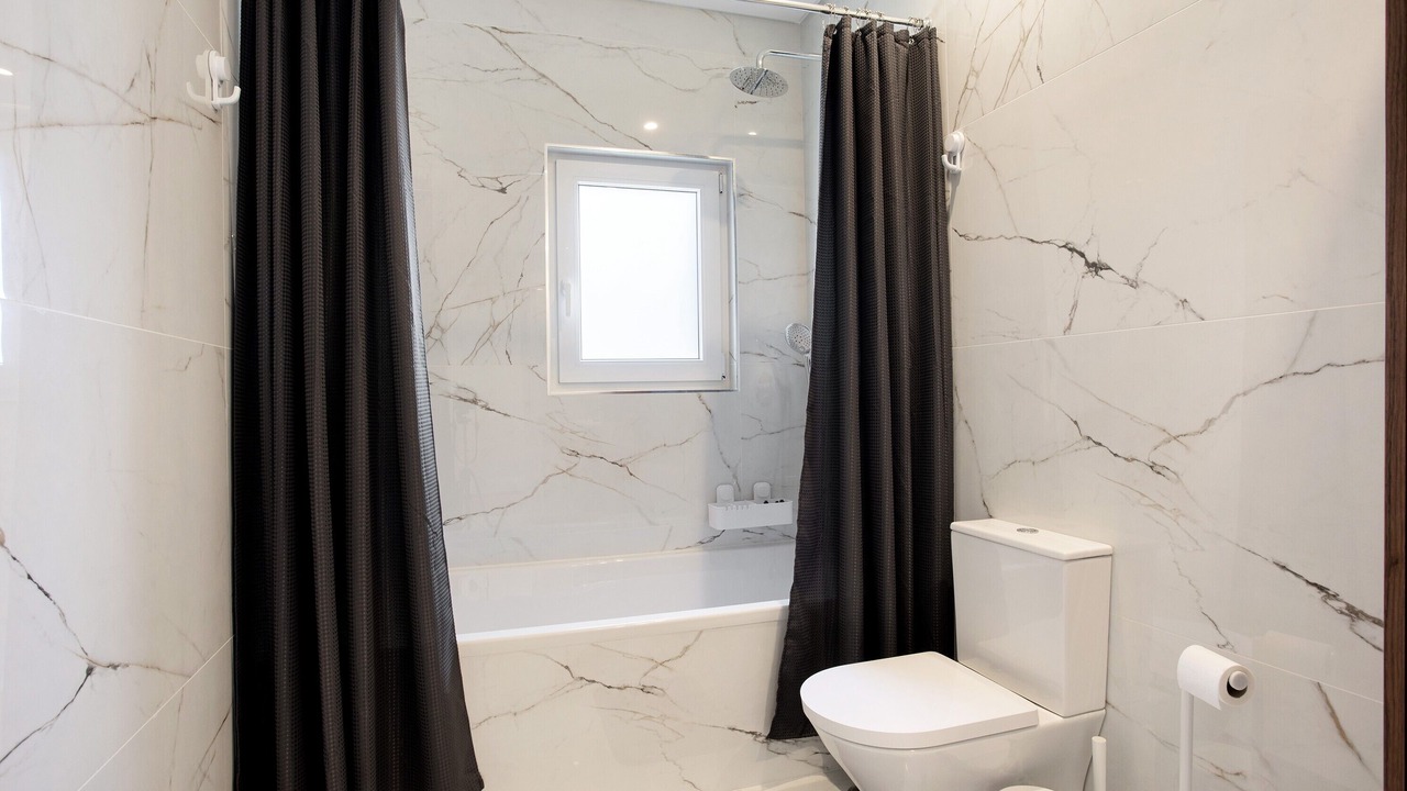 Photo of Bathroom in Atalaia