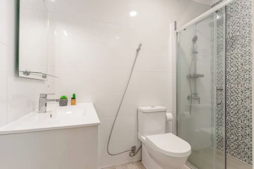 Photo of Bathroom in Costa de Caparica