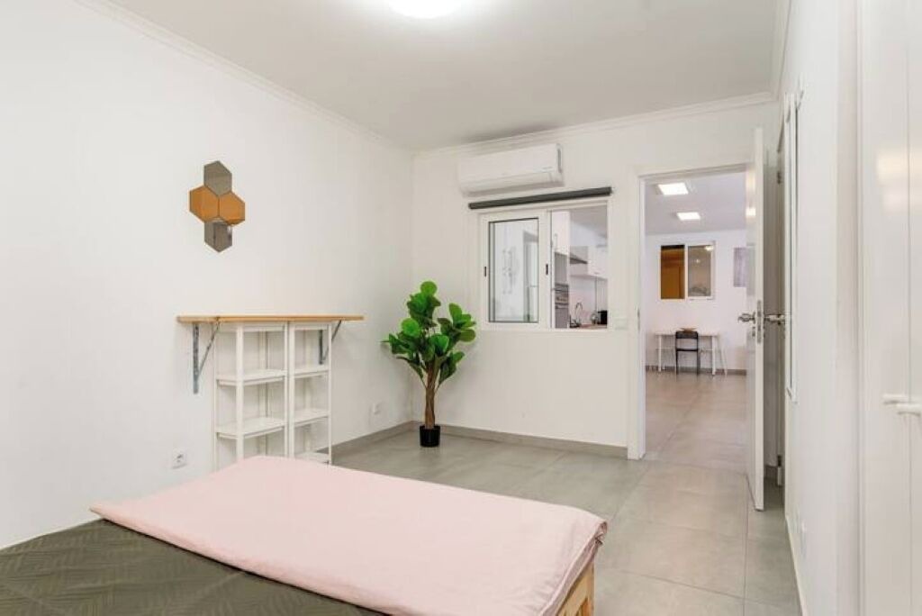 Photo of Bedroom in Costa de Caparica