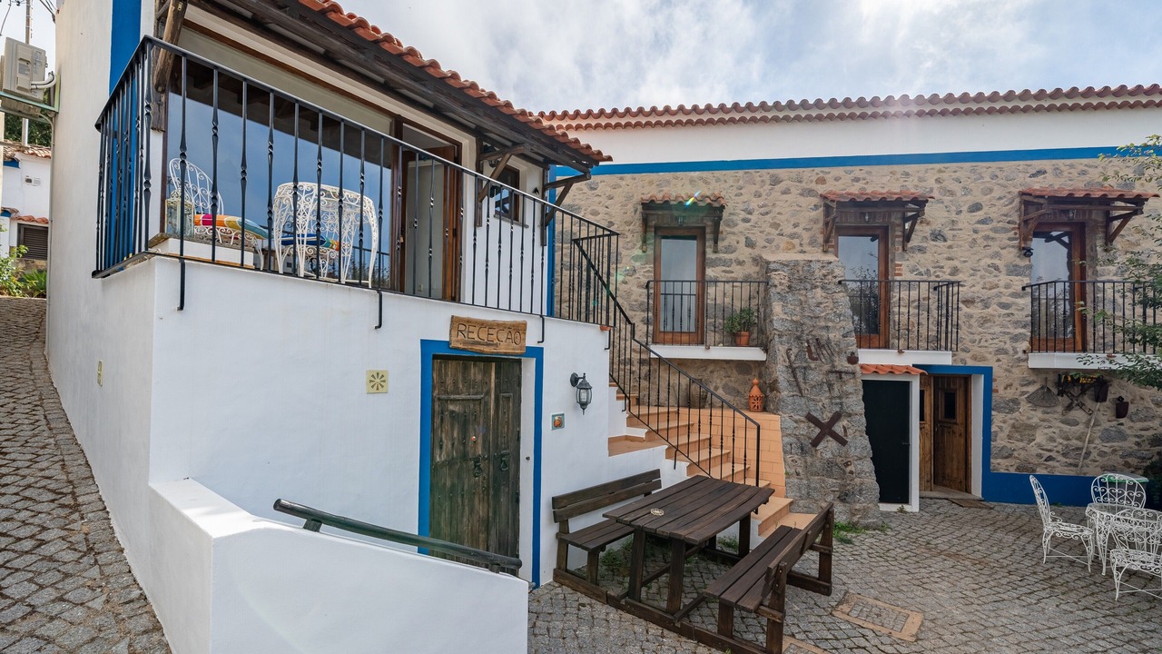 Photo of Patio Balcony in Marmelete