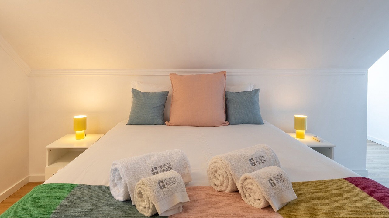 Photo of Bedroom in Linda-a-Velha