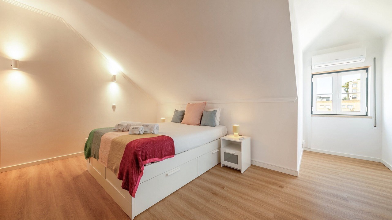 Photo of Bedroom in Linda-a-Velha