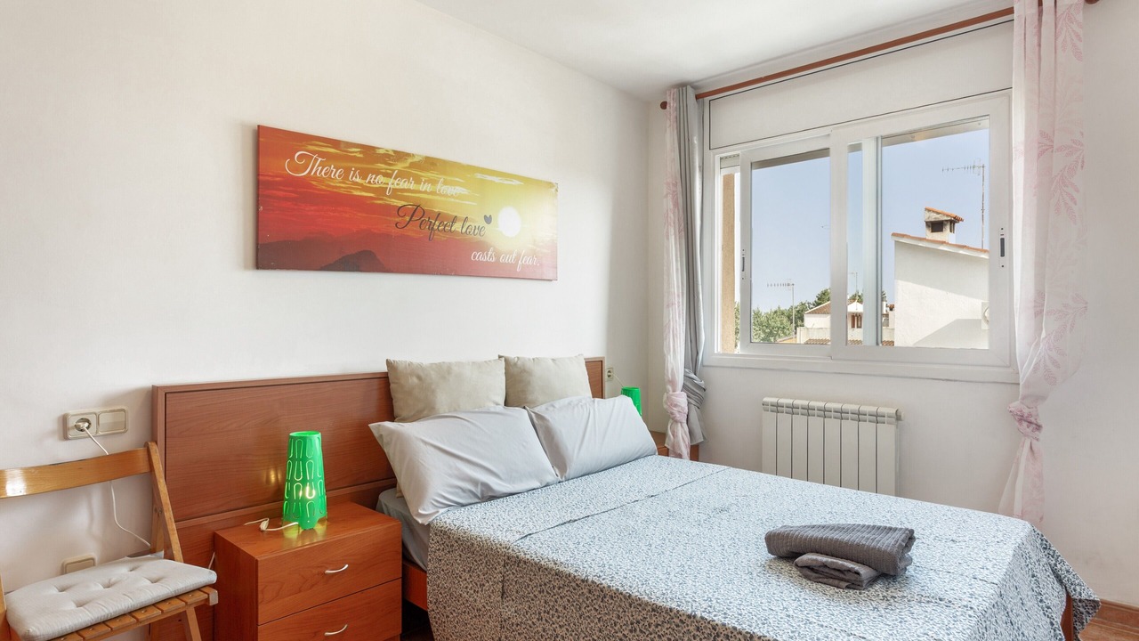 Photo of Bedroom in Palafolls