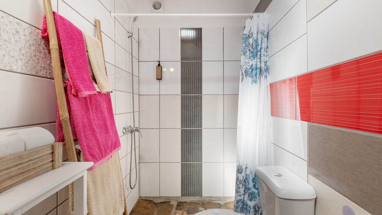 Photo of Bathroom in Odemira