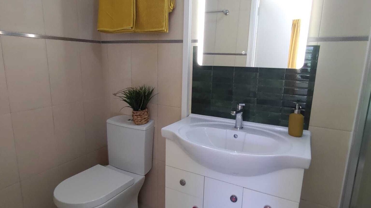 Photo of Bathroom in Salema