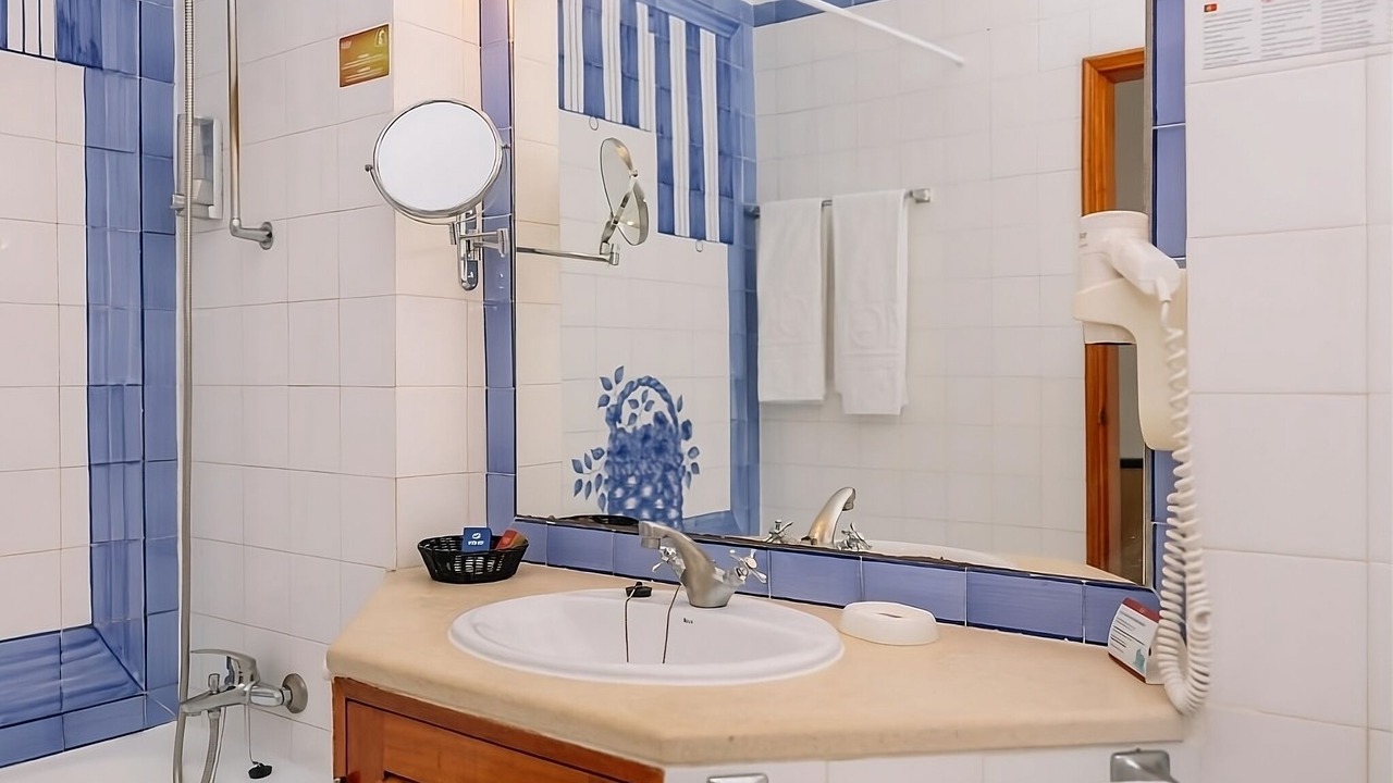 Photo of Bathroom in Oura