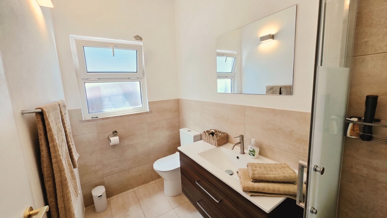 Photo of Bathroom in Salema