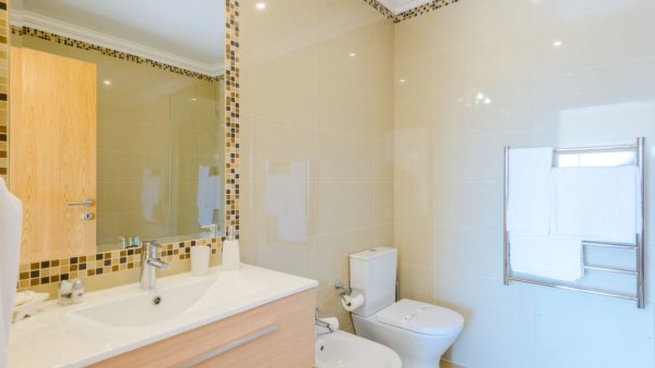 Photo of Bathroom in Atalaia