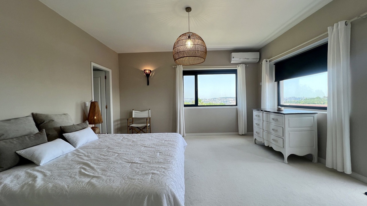 Photo of Bedroom in Trafaria