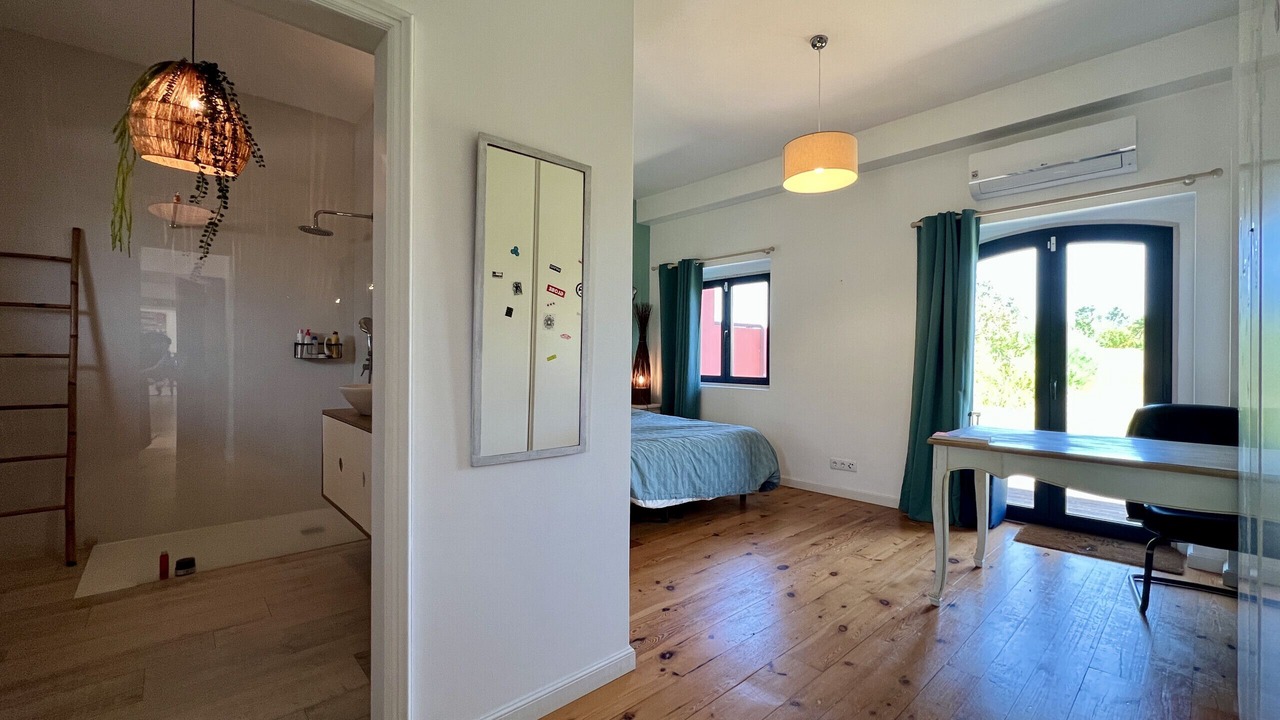 Photo of Bedroom in Trafaria