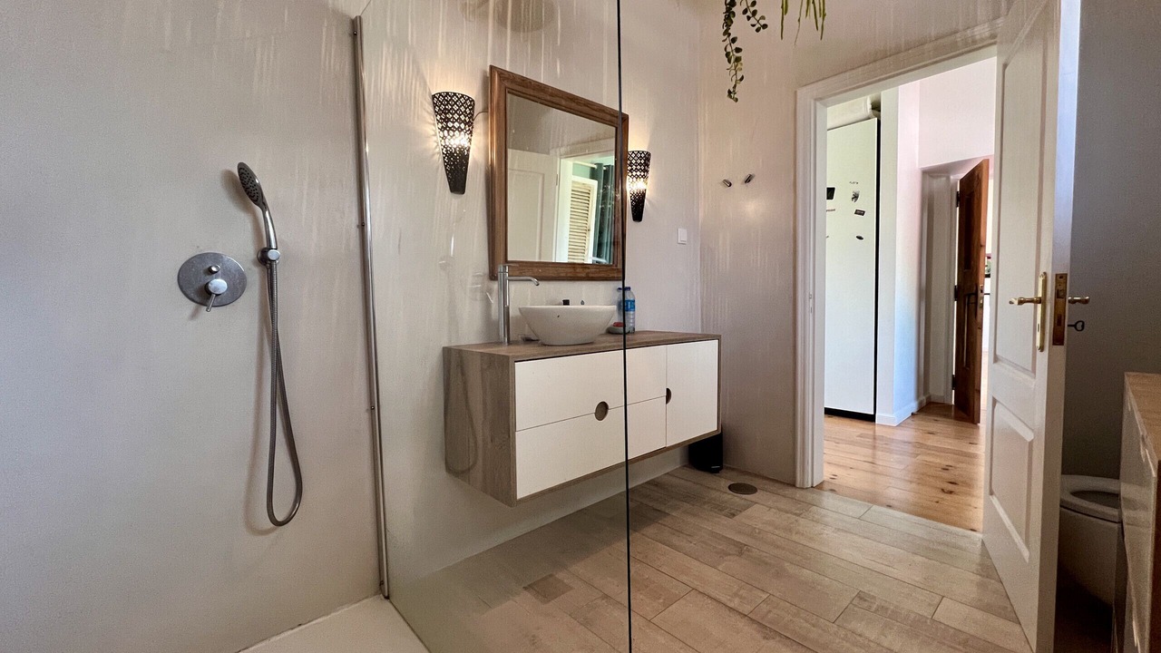 Photo of Bathroom in Trafaria