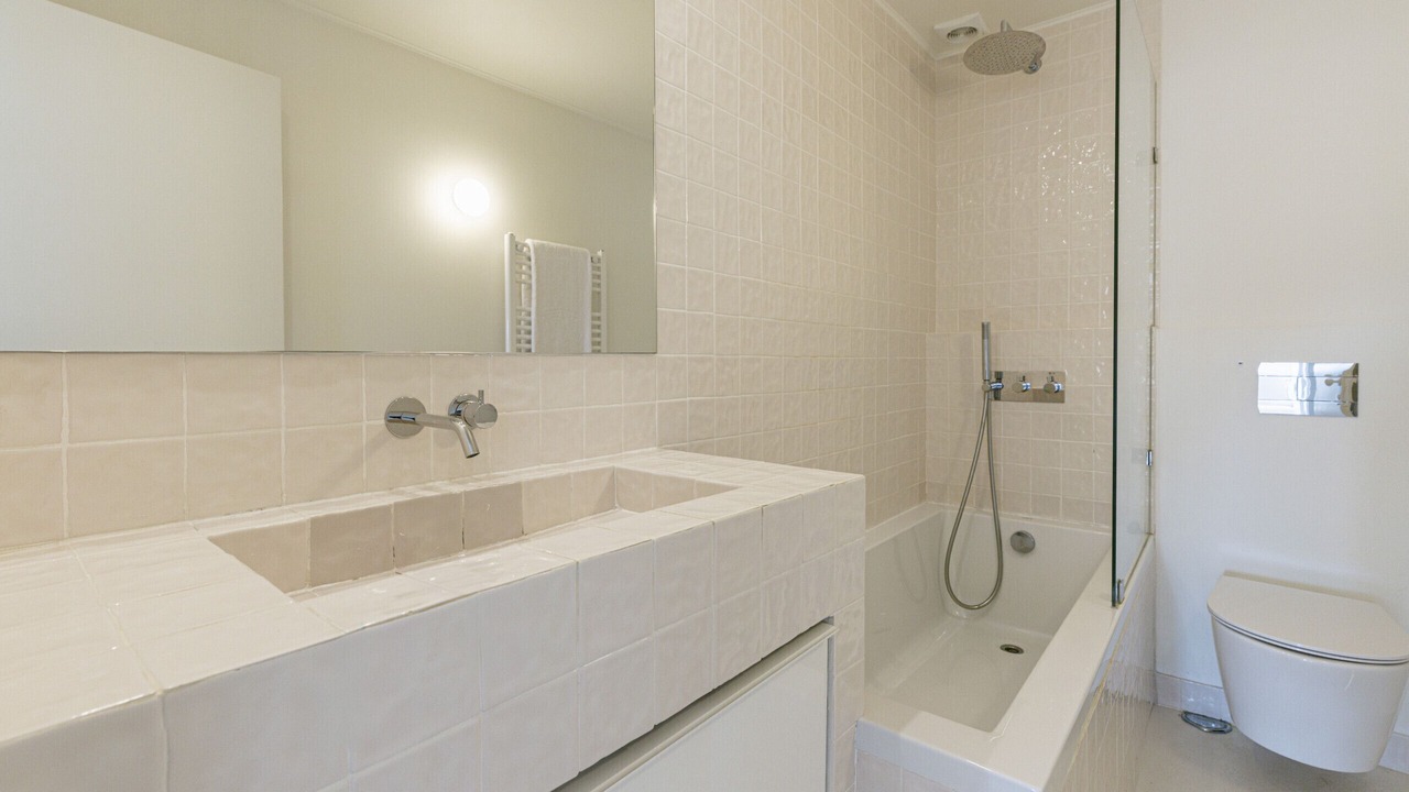 Photo of Bathroom in Sao Pedro de Penaferrim