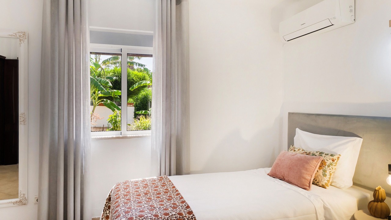 Photo of Bedroom in Vale de Parra