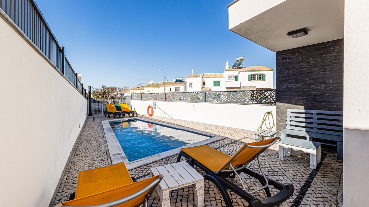 Photo of Outdoor in Pera
