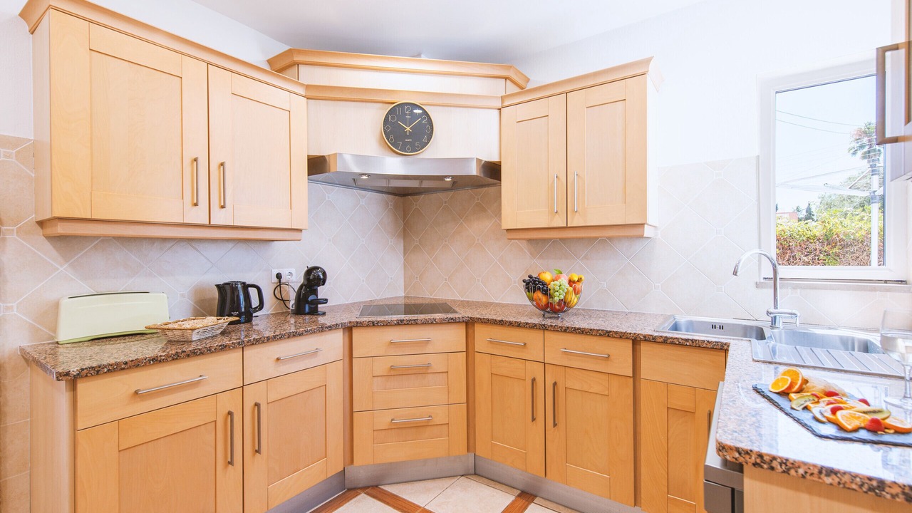 Photo of Kitchen in Lagoa e Carvoeiro