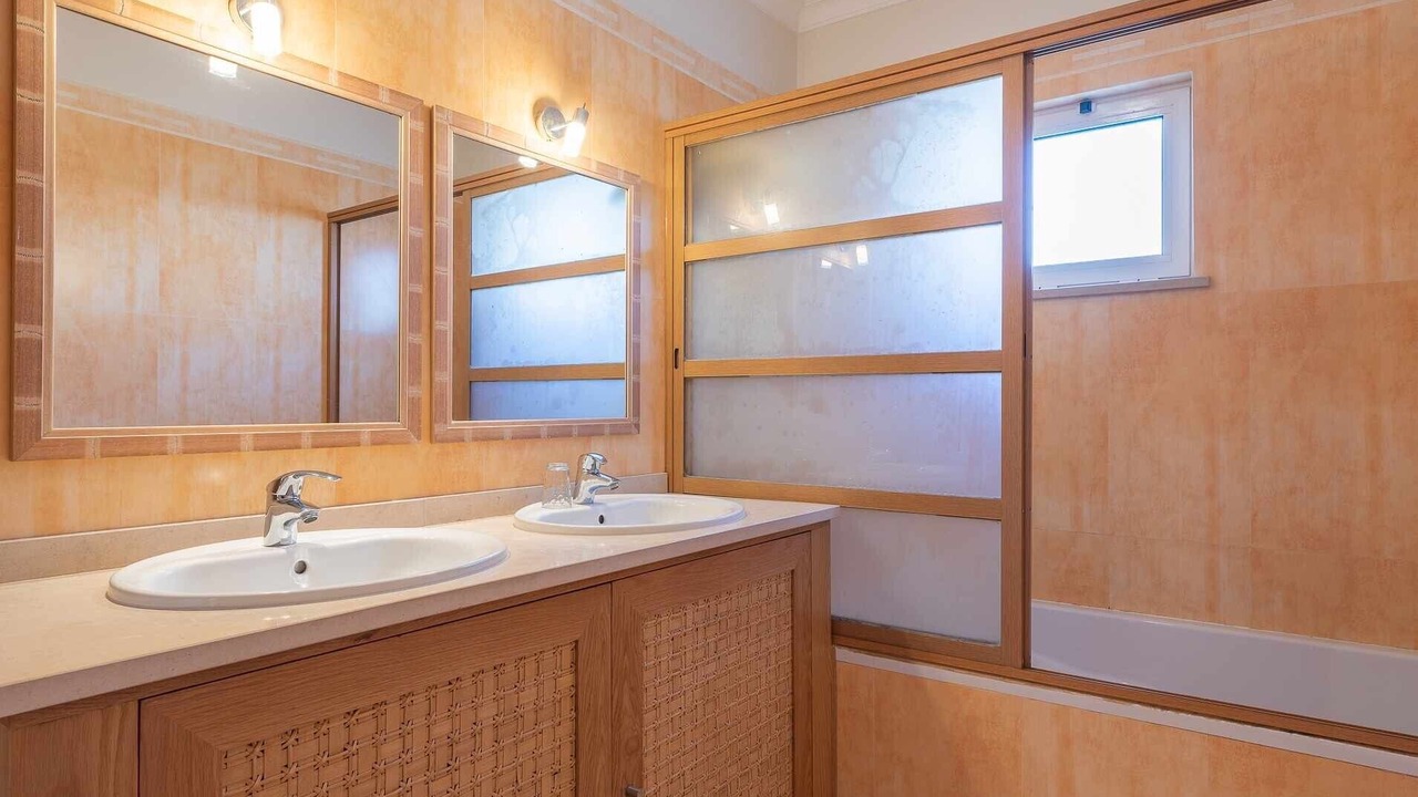 Photo of Bathroom in Sesmarias