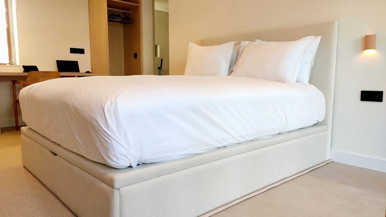 Photo of Bedroom in Alporchinhos