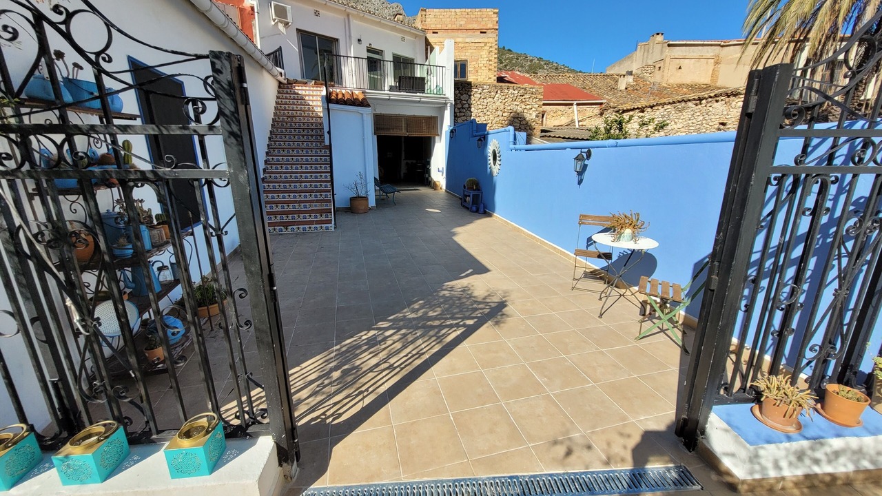 Photo of Patio Balcony in Orba