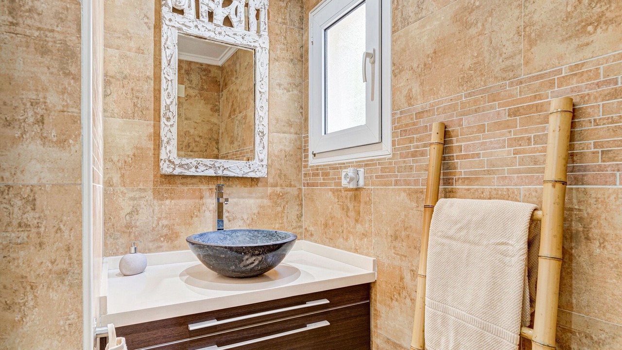 Photo of Bathroom in Oliva