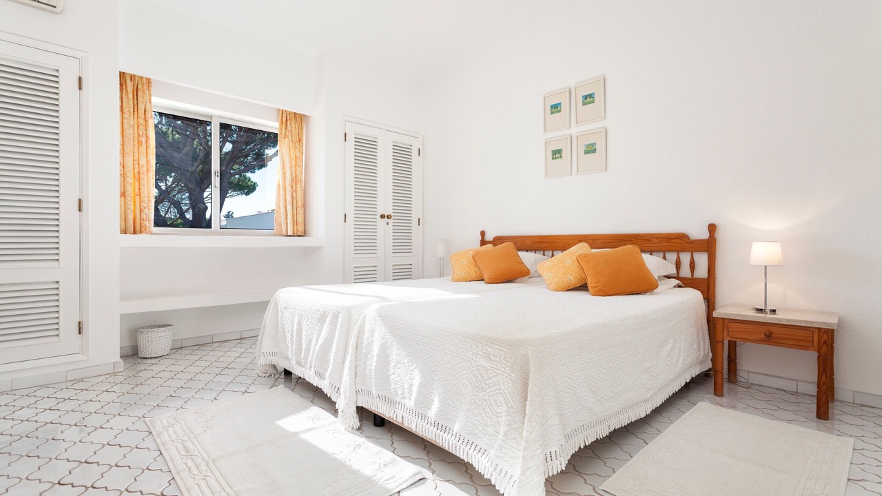 Photo of Bedroom in Vale do Lobo