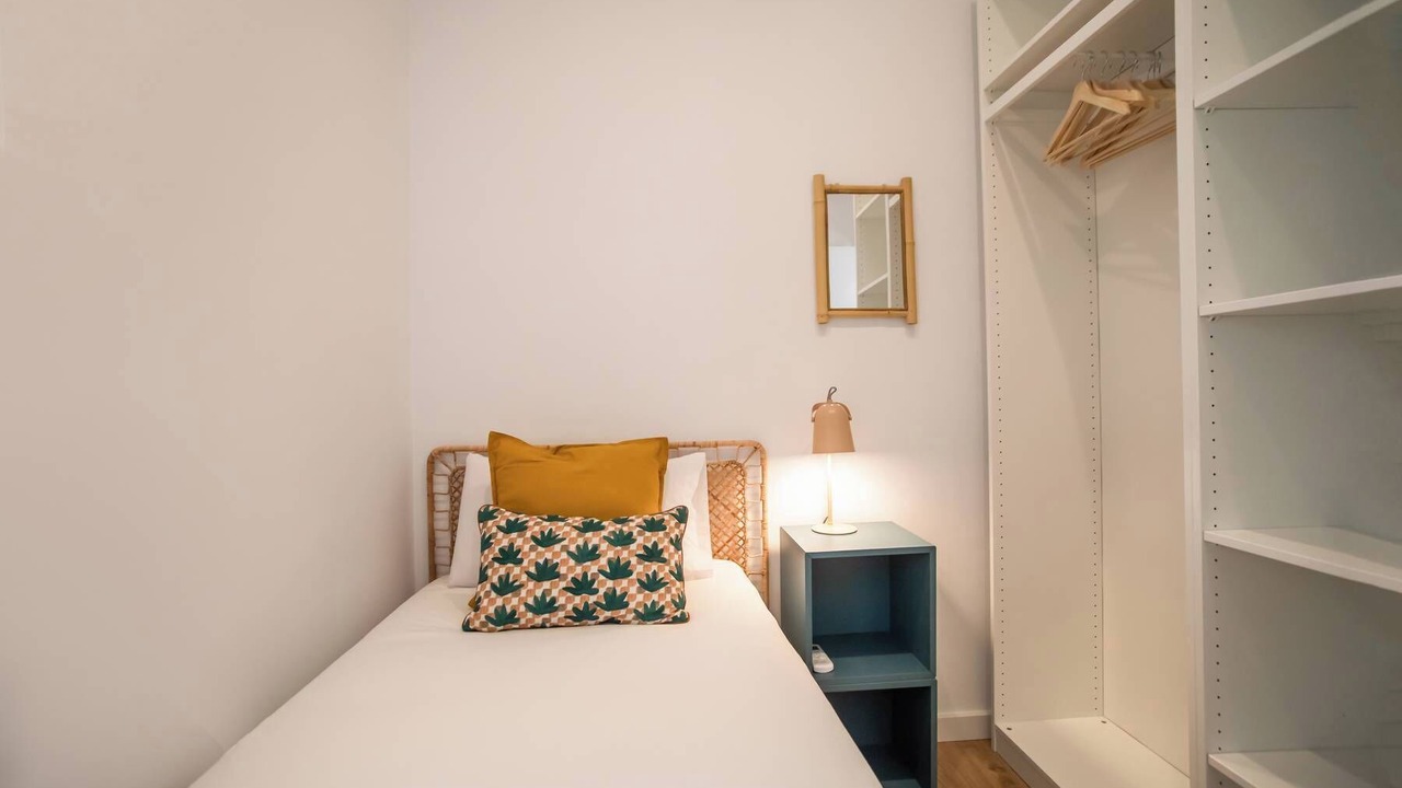 Photo of Bedroom in El Poble-sec
