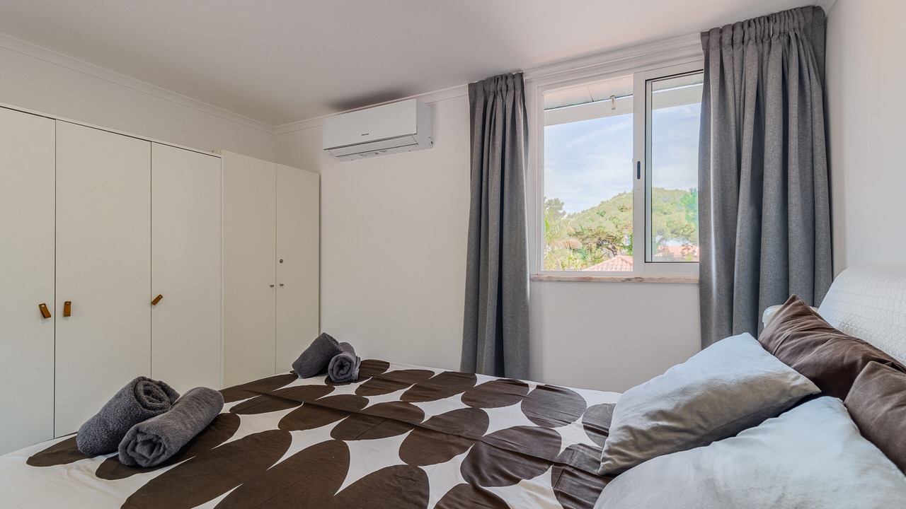 Photo of Bedroom in Charneca de Caparica e Sobreda