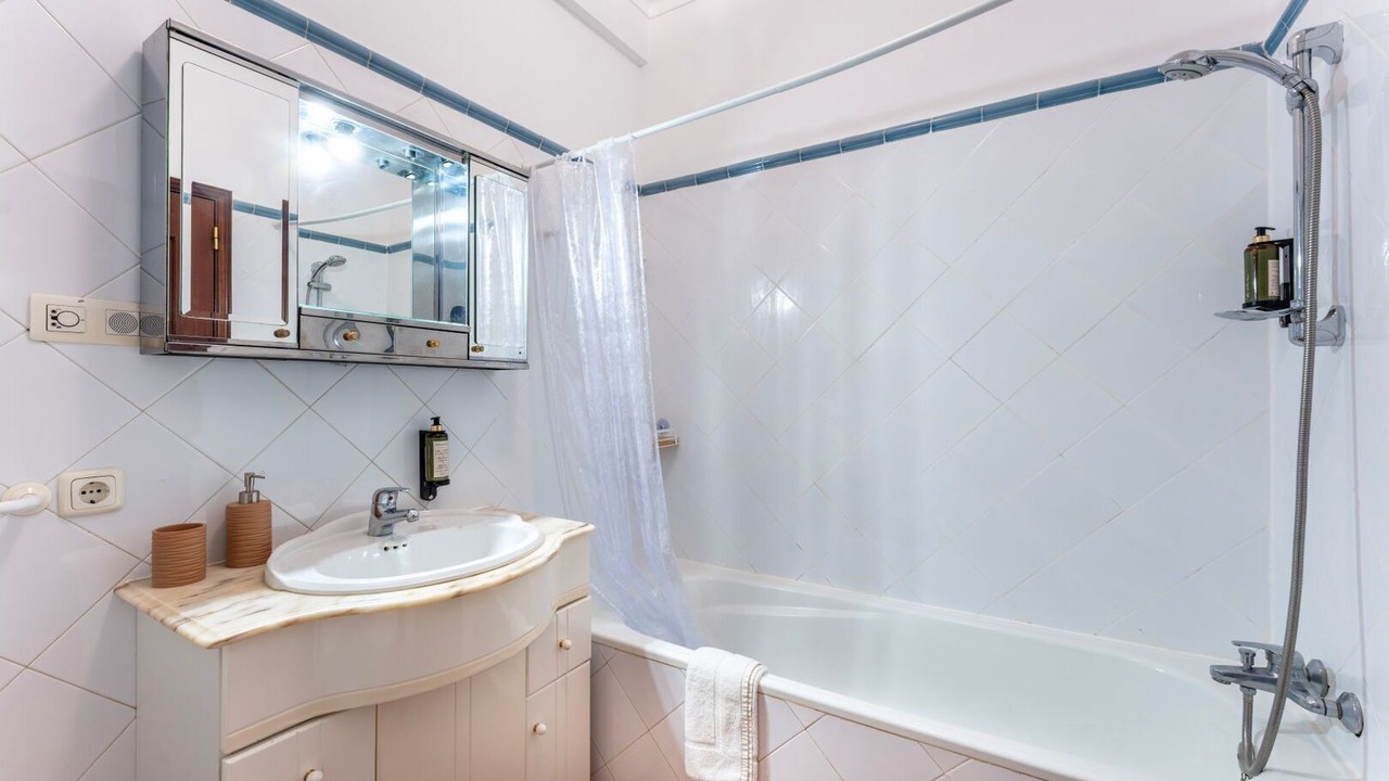 Photo of Bathroom in Figueiral