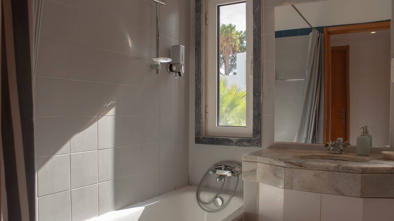 Photo of Bathroom in Carvalhal
