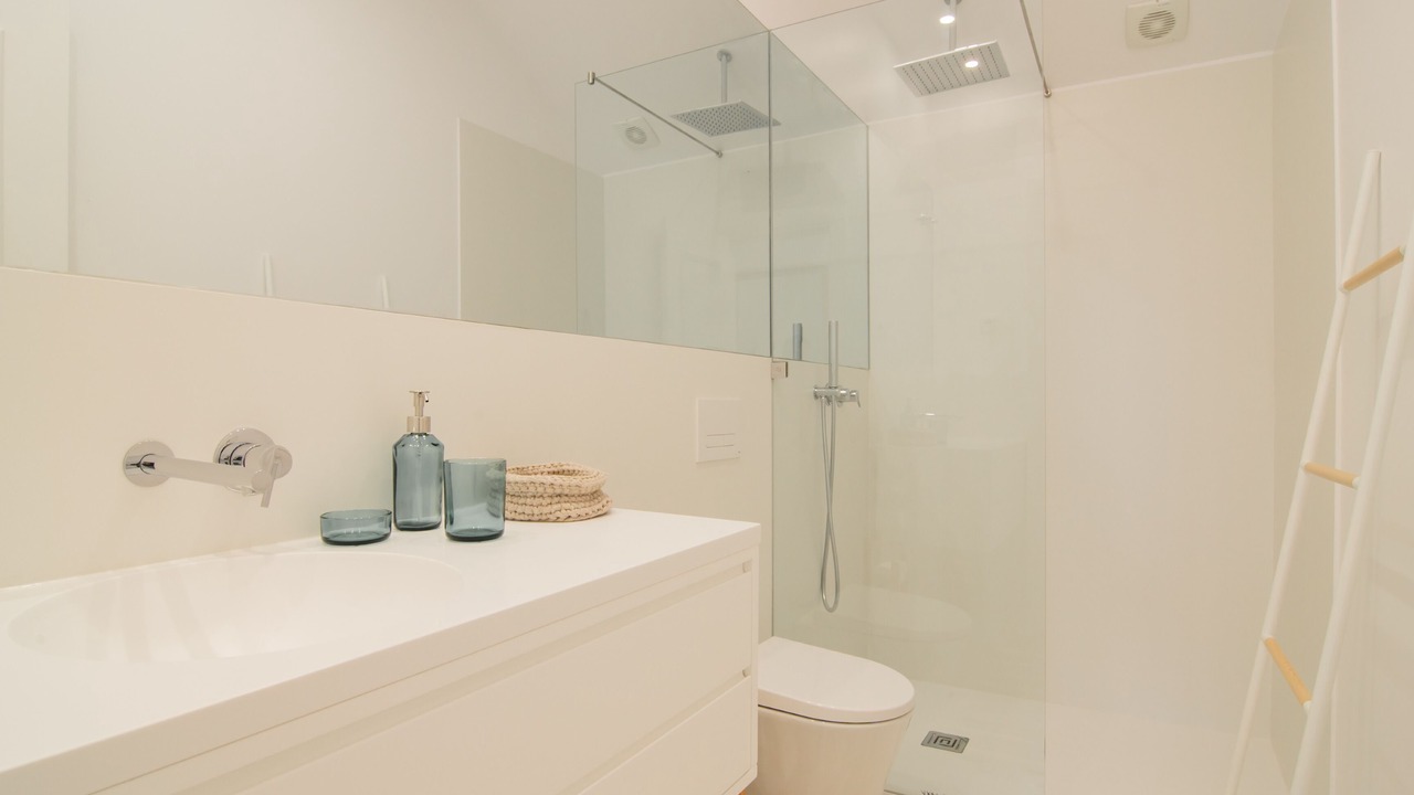 Photo of Bathroom in Estoril