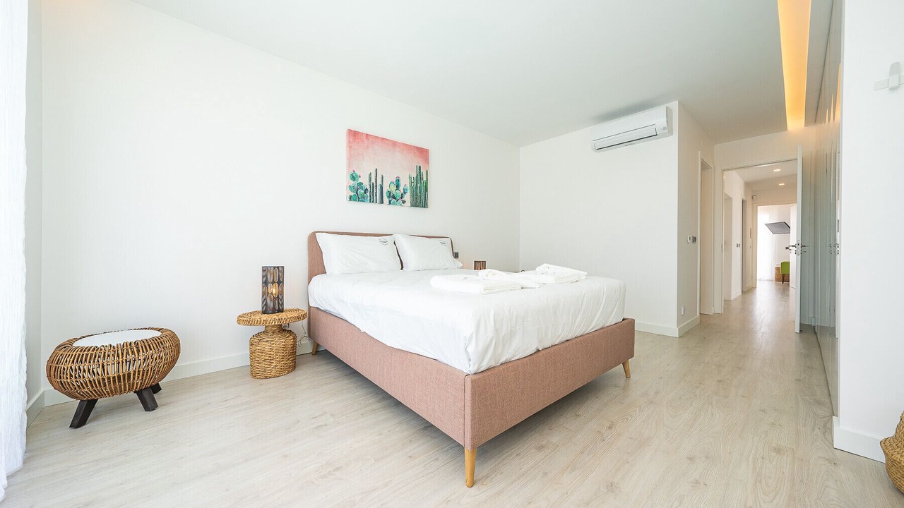 Photo of Bedroom in Charneca de Caparica e Sobreda