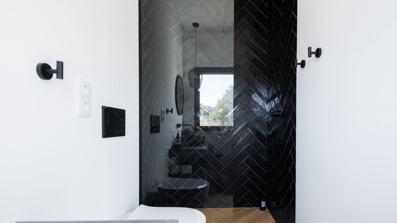 Photo of Bathroom in Salema