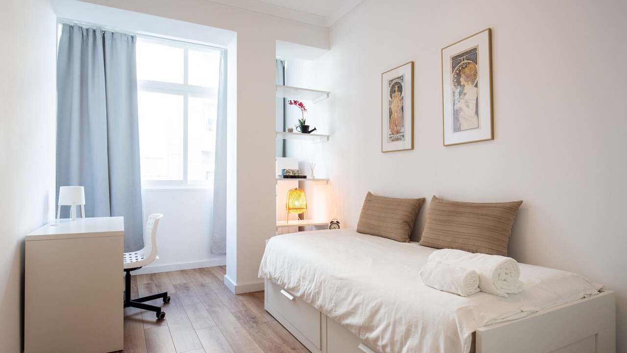 Photo of Bedroom in Linda-a-Velha