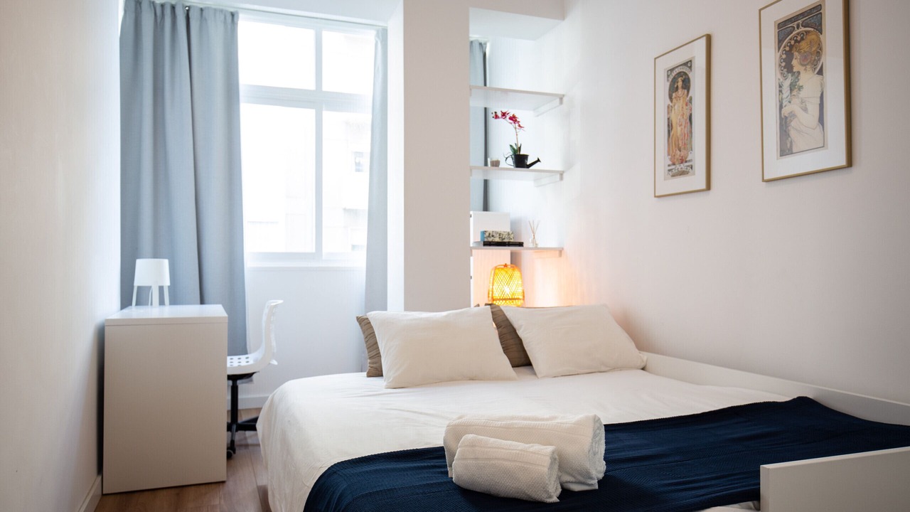 Photo of Bedroom in Linda-a-Velha